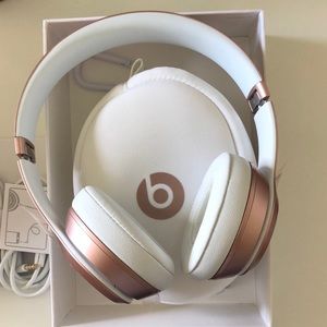 Beats Solo2 Wireless Headphones